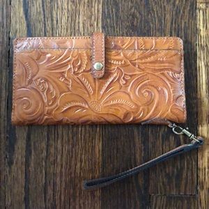 Patricia Nash tooled leather wristlet wallet